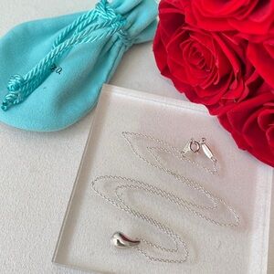 Tiffany & Co. Elsa Peretti Teardrop Pendant in Silver 16” NEW $315